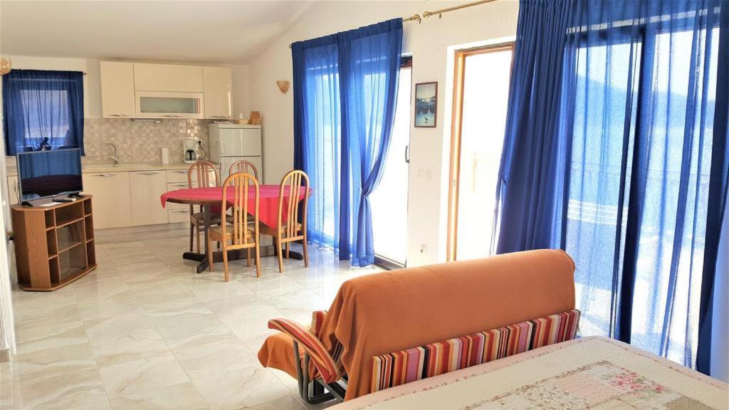 פרימוסטן Apartments Lala מראה חיצוני תמונה