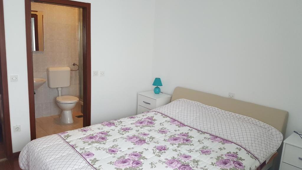 פרימוסטן Apartments Lala מראה חיצוני תמונה